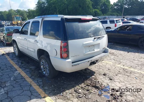 2007 GMC Yukon Denali z USA, uszkodzony, nr VIN 1GKFK63857J335272